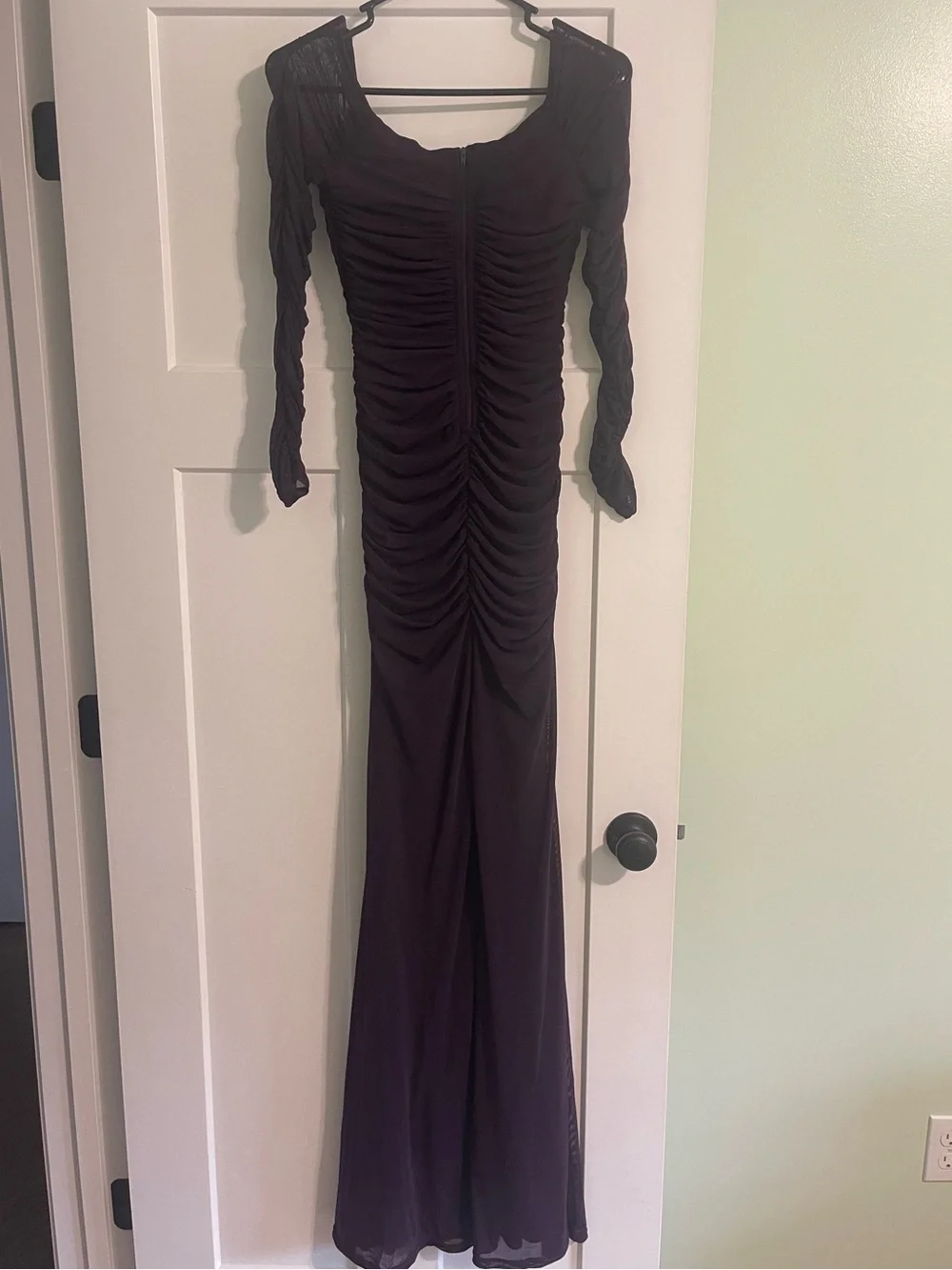 Elegant long sleeve off the shoulder deep purple formal dress - Picture 2 of 7